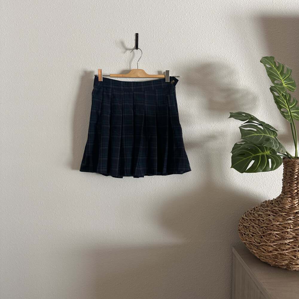 American Eagle Highest Rise Plaid Mini Skirt Size 4 Navy‎ and Green Color